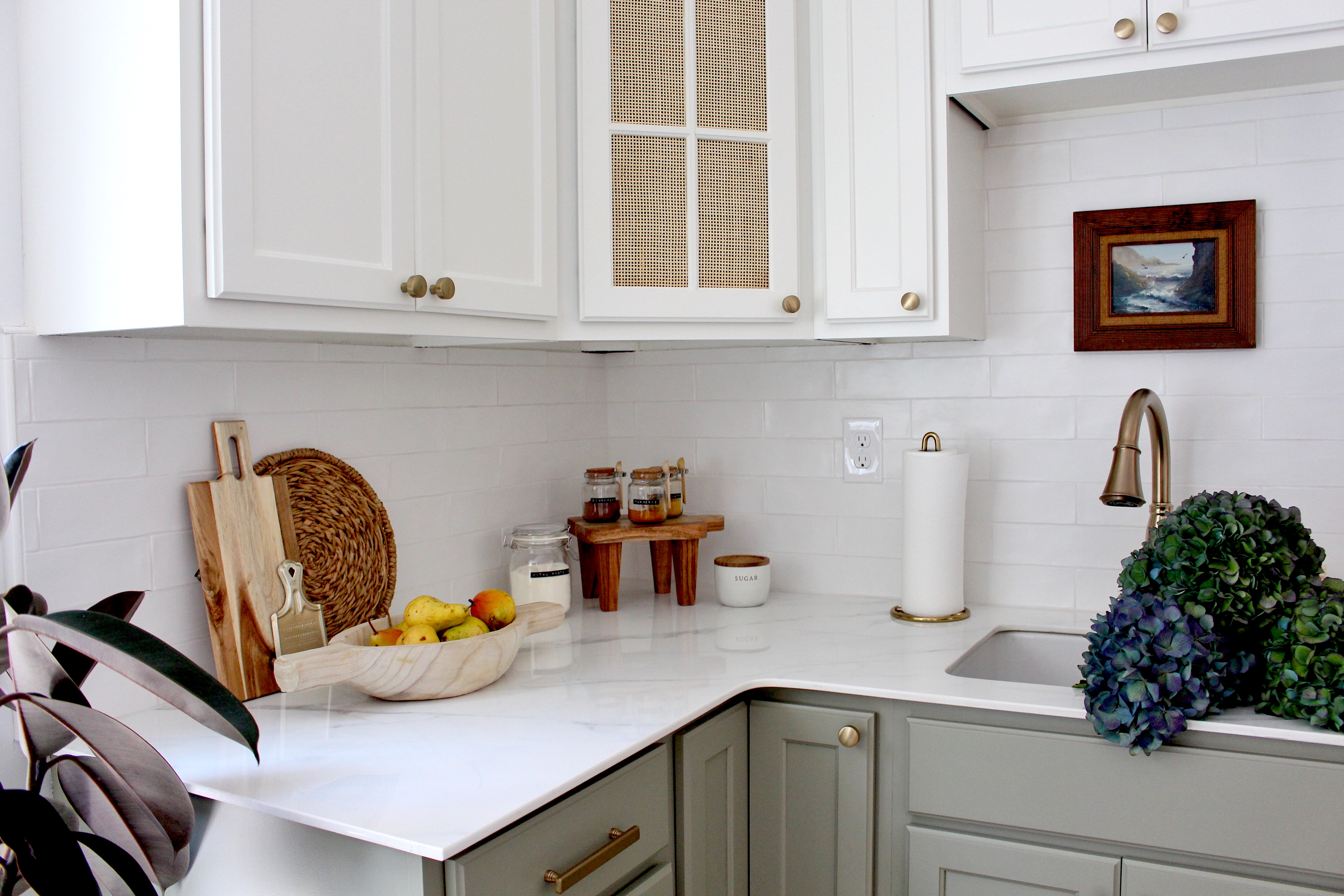 White Porcelain Countertop Kitchen