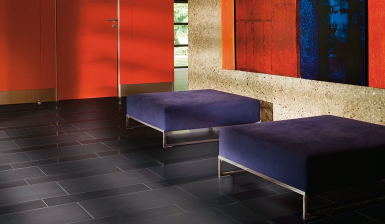 Landscaping Ideas For A Triangle-Shaped Back Yard - Hunker