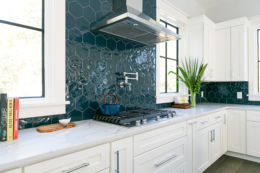 Countertop Cabinets in the Kitchen - The Honeycomb Home